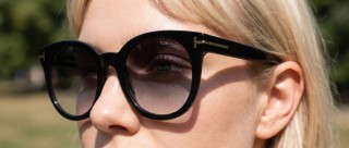 Tom Ford Moira FT1109 01B 53 Generirana slika